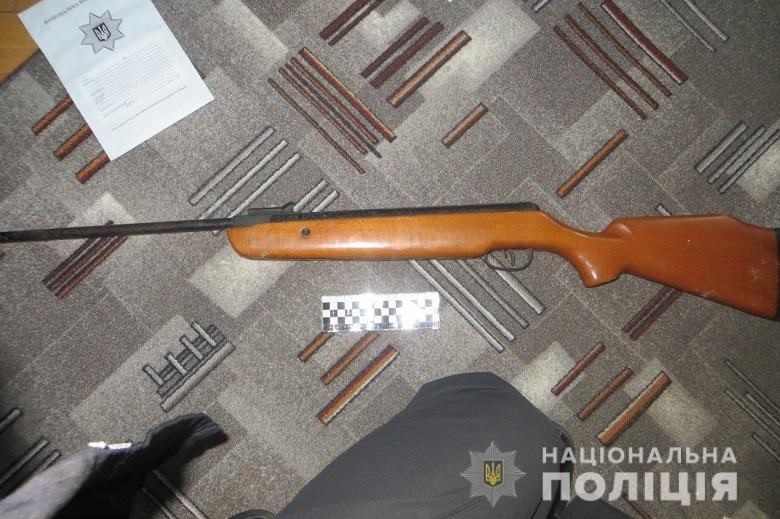 Фото – пресслужба Нацполіції У Києві стріляли у водія глави Держархівслужби, підозрюваний затриманий
