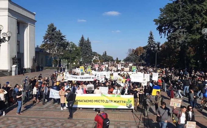 Марш за Киев: В столице проводят акцию против ключевых проблем города – Фото 