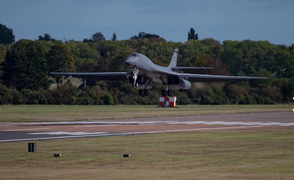 Бомбардувальник B-1B Lancer (Фото: пресслужба U.S. European Command)