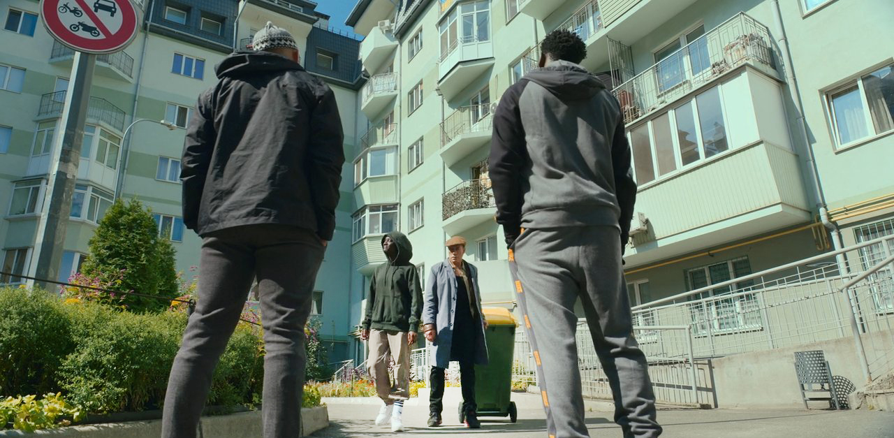Netflix зняв в Україні фільм з Ван Дамом у головній ролі, але кеш-рібейт так і не отримав