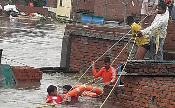 На півночі Індії почалася повінь, загинуло 34 людини – фото