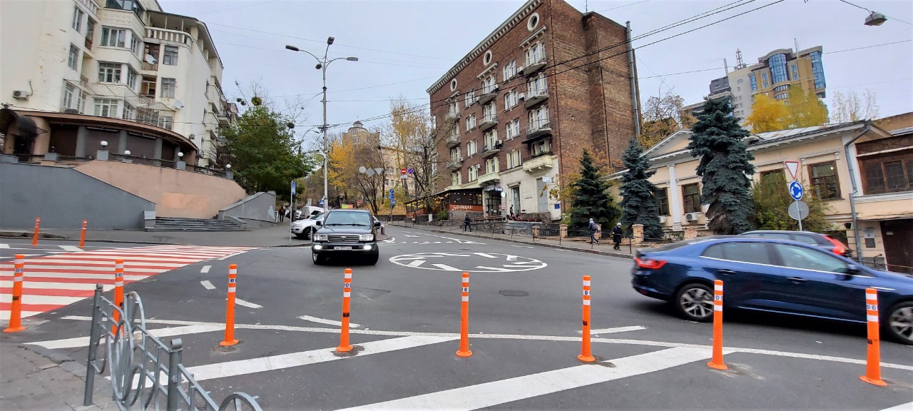 "Коробчатая разметка". Власти Киева показали, как пытаются побороть пробки: фото
