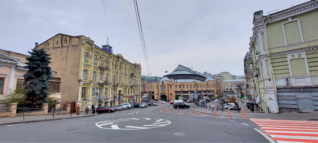 "Коробчатая разметка". Власти Киева показали, как пытаются побороть пробки: фото