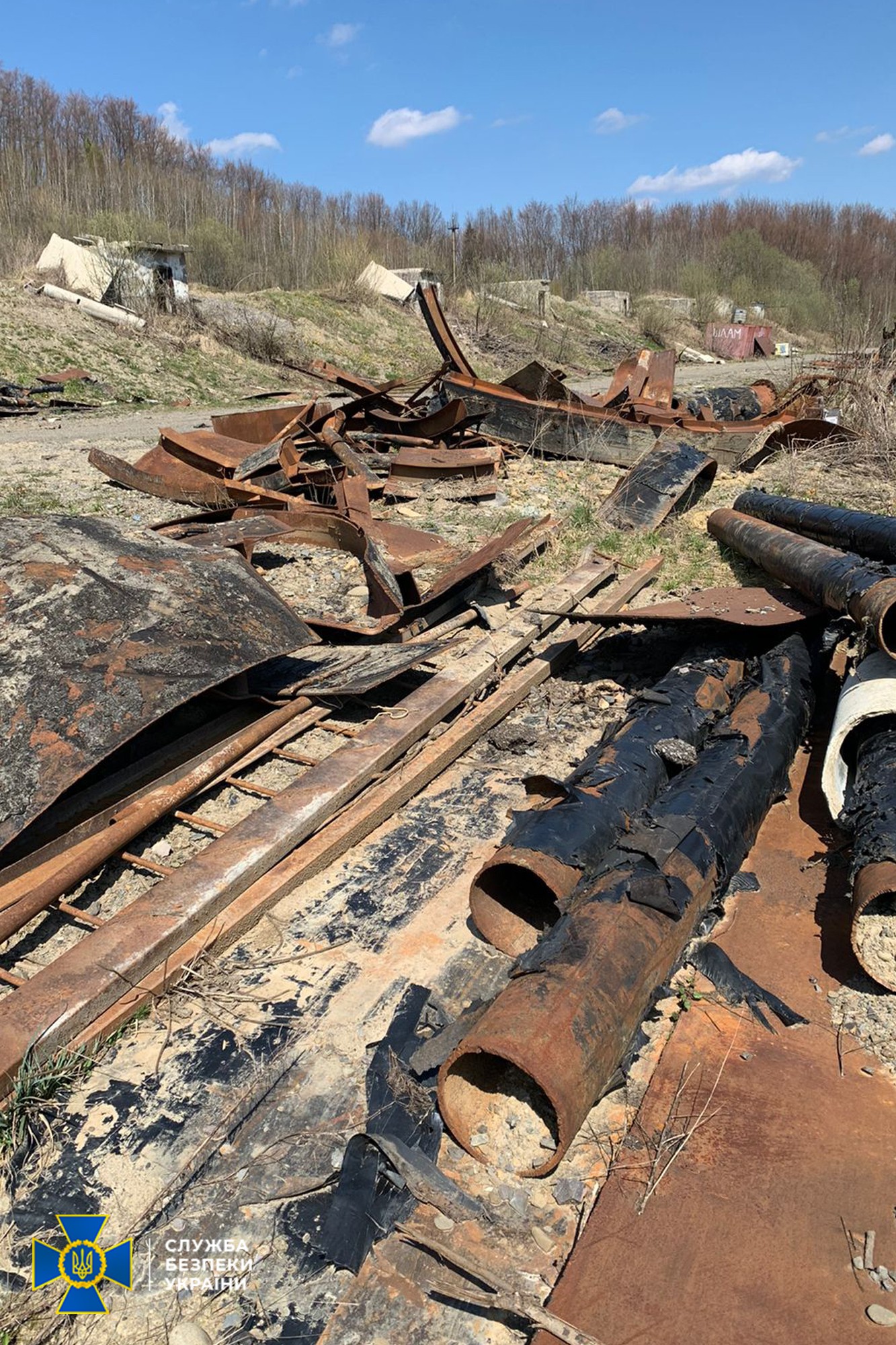 Из-за демонтажа трубопровода загрязнено два гектара земель Закарпатья – СБУ