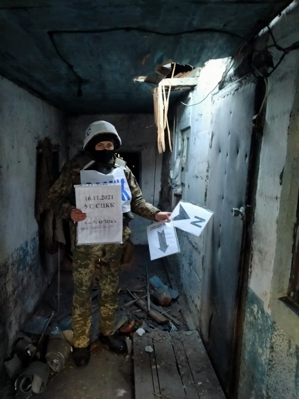 Фото: facebook.com/pressjfo.news Боевики наращивают обстрелы населенных пунктов. Из минометов накрыли Марьинку: фото