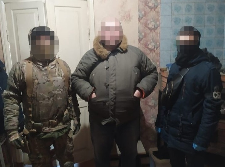 Задержание (Фото – Офис генпрокурора) В Харьковской области взяли чиновника горсовета. СБУ говорит – он был агентом ФСБ РФ: фото