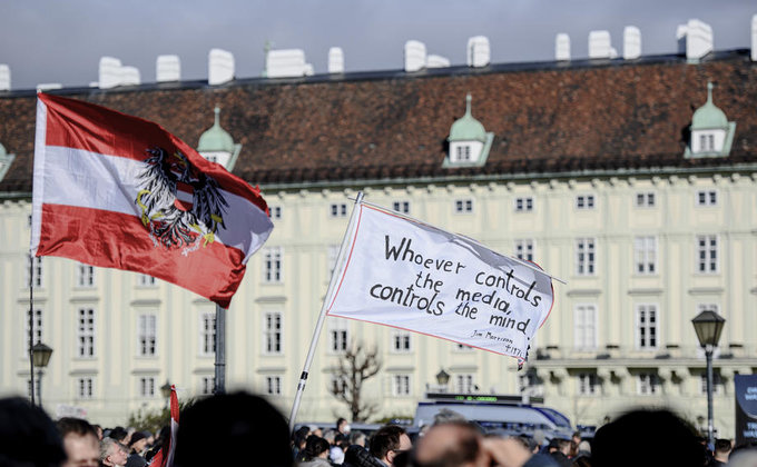 В Австрії протестували проти локдауну та вакцинації: були сутички з поліцією – фото, відео
