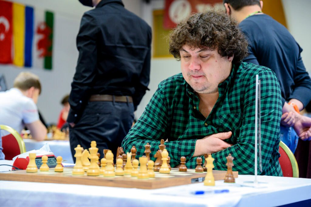 Хто привів збірну України з шахів до першого місця на чемпіонаті Європи
