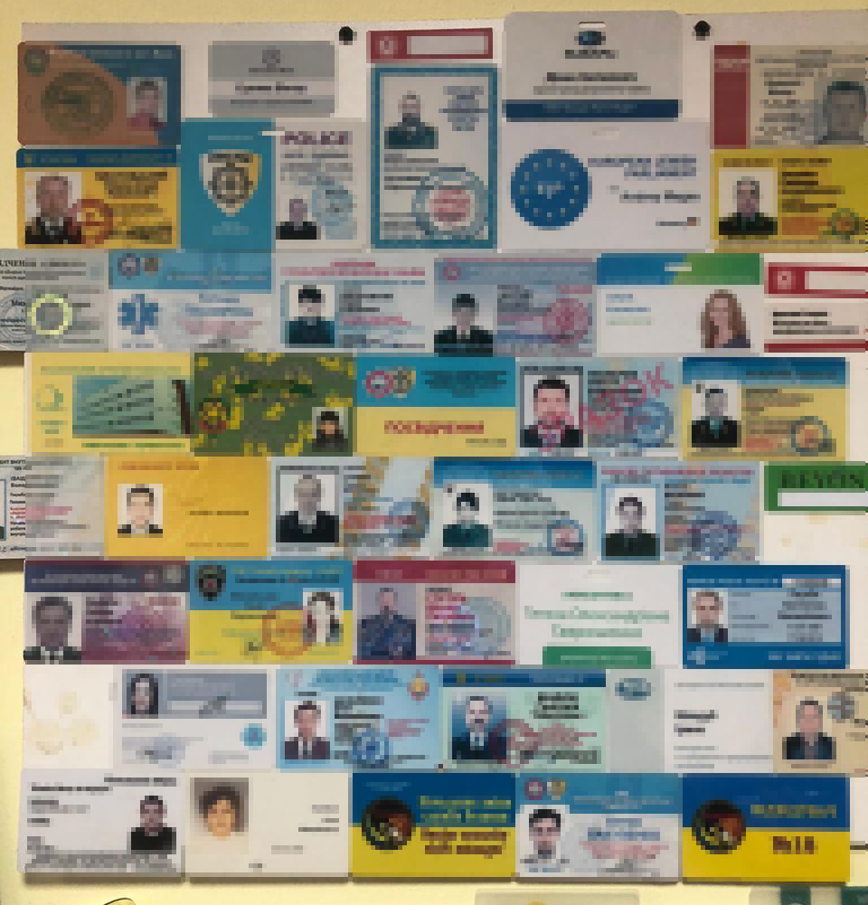 Фейкові посвідчення місії ОБСЄ за 1500 євро. У Києві викрили шахраїв