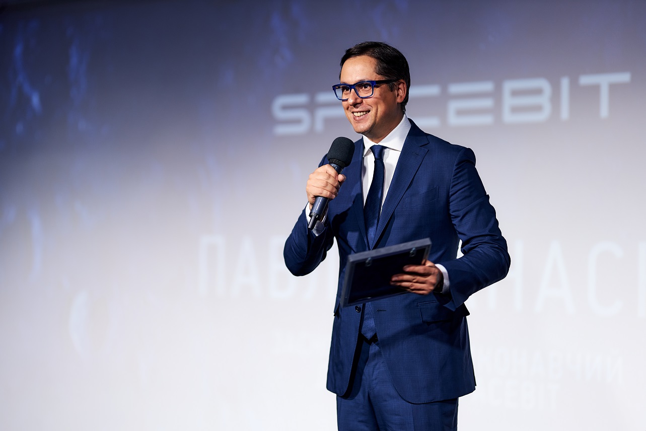 "Наша задача – заселять другие планеты". Интервью с основателем Spacebit Павлом Танасюком