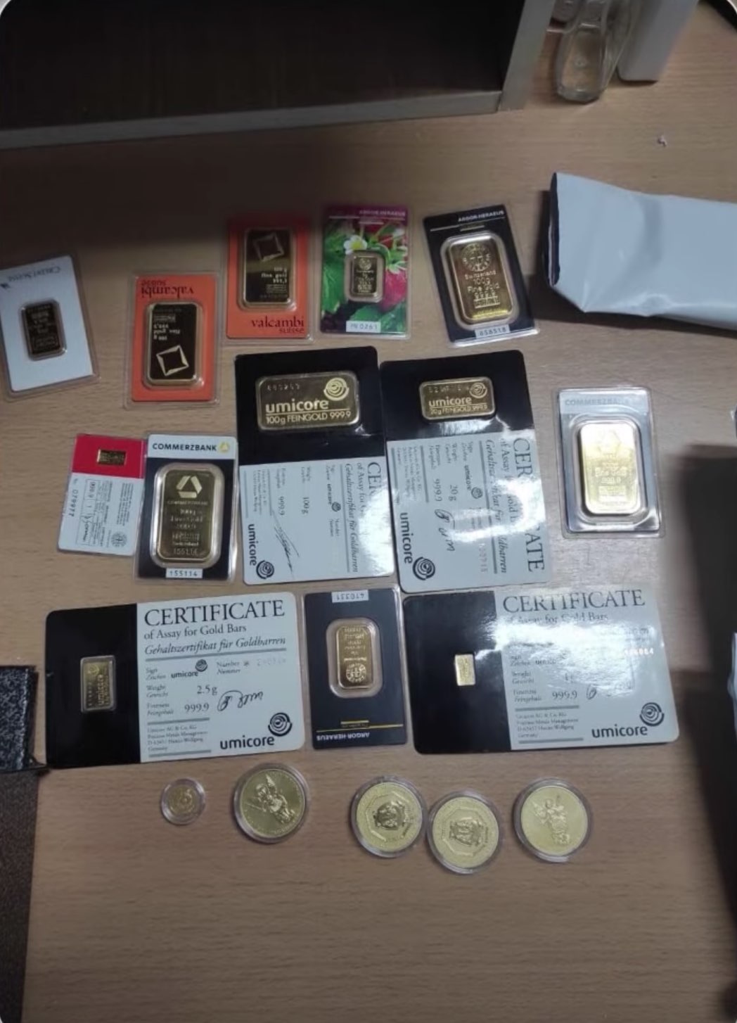 Скриншот с видео Bihus.Info показали фото с "обыска у Кивы". Но выяснилось, что журналисты ошиблись: видео