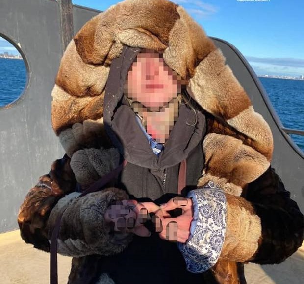 Хотіла в Миколаїв: в Одесі 25-річна жінка викрала яхту і врізалася в пірс – фото