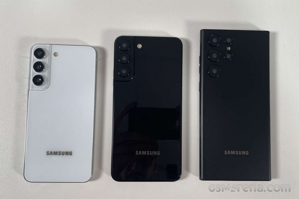 Макеты моделей Galaxy S22, Galaxy S22 Plus и Galaxy S22 Ultra. Фото – GSMArena