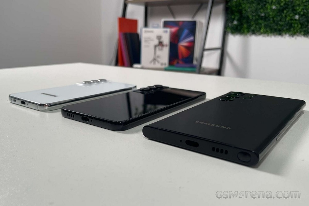 Макеты моделей Galaxy S22, Galaxy S22 Plus и Galaxy S22 Ultra. Фото – GSMArena