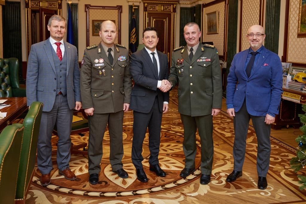 Первый указ Зеленского в 2022 году: назначен командующий Сил теробороны ВСУ