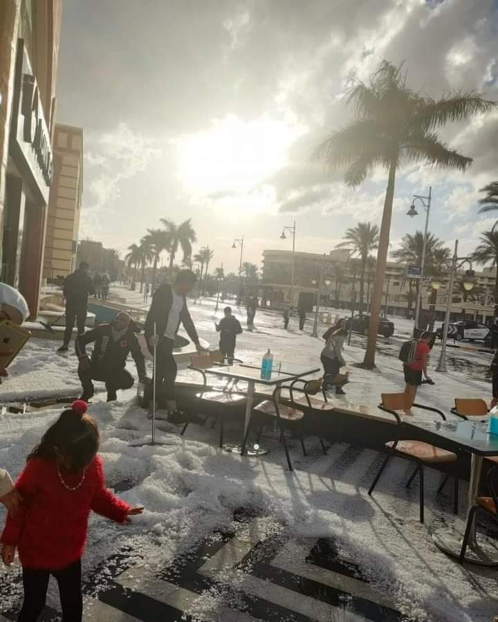 На популярном курорте в Египте прошел снегопад – фото, видео