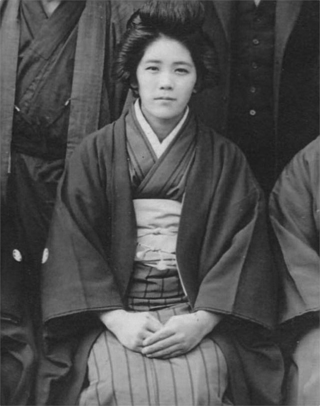 Канэ Танака в 1923 году (Фото – Wikipedia) Канэ Танака в 1923 году (Фото – Wikipedia)