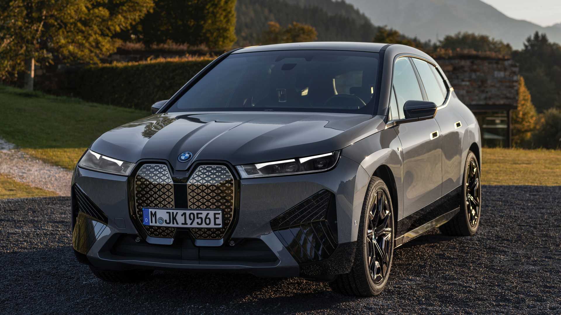 Ford, VW и Toyota делают все, чтобы обогнать Tesla. Чем они будут поражать? Список моделей