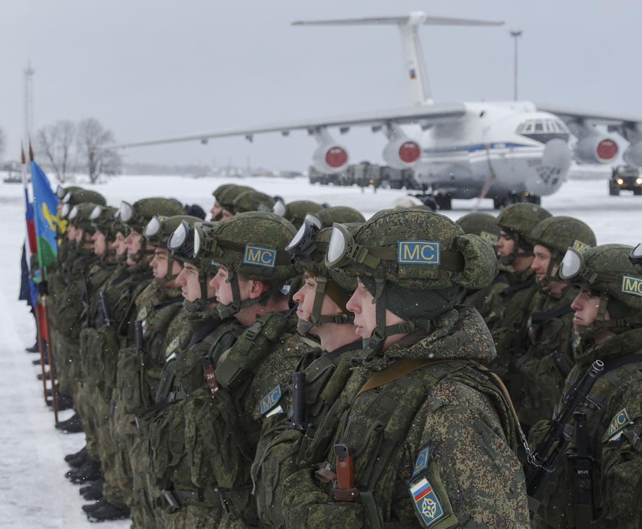 РФ заявила про повне виведення військ ОДКБ з Казахстану: вилетіли останні літаки – відео