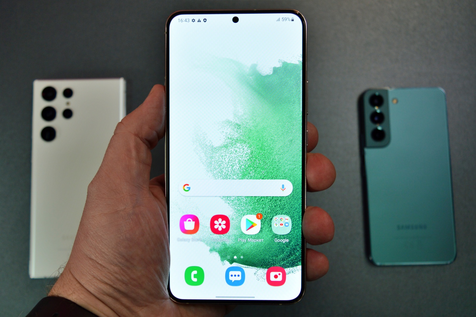 Samsung показала лінійку Galaxy S22. Враження, характеристики, ціни та порівняння з Galaxy S21