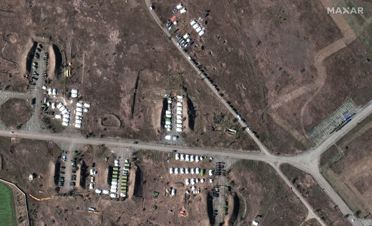 Росія і далі нарощує війська у Криму, Білорусі та біля кордонів України: фото з супутника