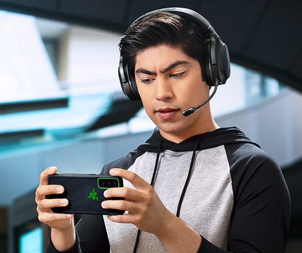 Игровая беспроводная гарнитура Razer Barracuda X. Фото – Razer