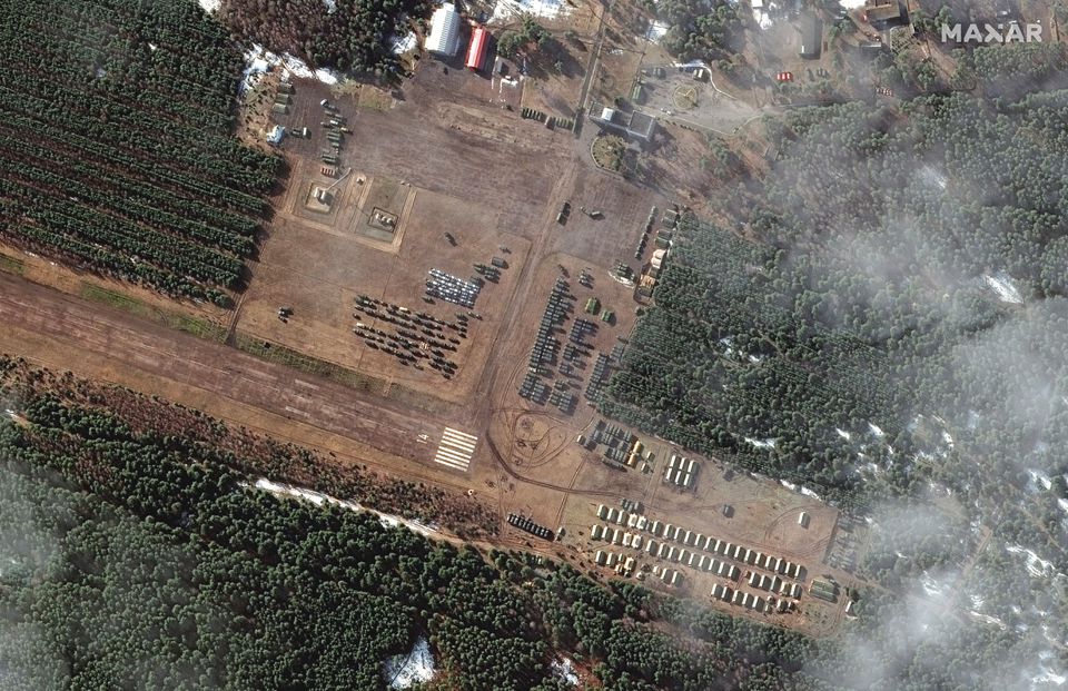 Супутниковий знімок від 22 лютого 2022 року аеродрому у Великому Бокові Мозирського району Гомельської області Білорусі (Фото – Maxar Technologies)