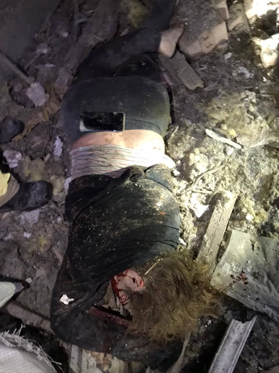 Російська авіація розбомбила житлові квартали Сум: наслідки та жертви. ФОТО 18+