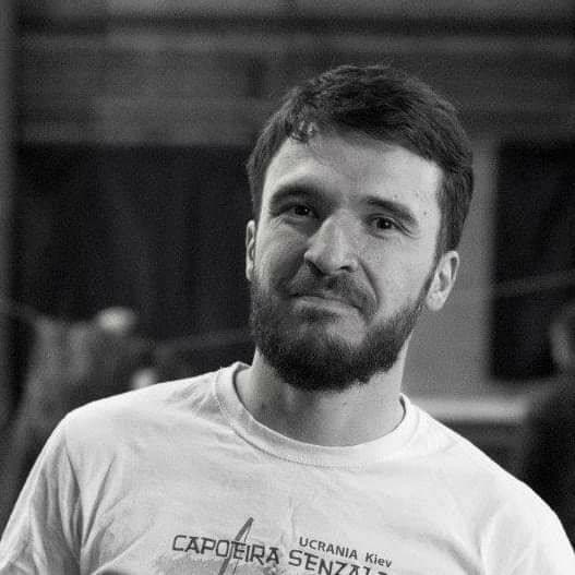 "Я объявил внутреннее военное положение". Как волонтерство спасает от паники на войне