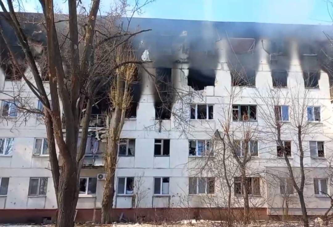 В Северодонецке, Рубежном и Попасной горят десятки домов (фото – Сергей Гайдай) Обстрелы Северодонецка, Рубежного, Попасной. Горят десятки домов – Луганская ОВГА
