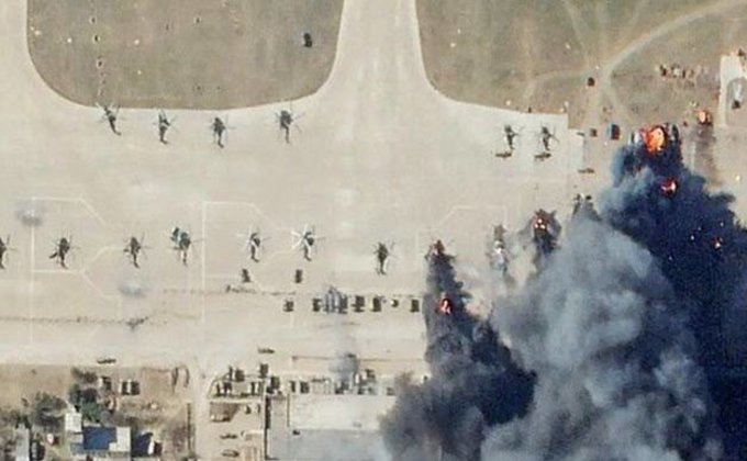 ВСУ ударили по аэродрому под Херсоном: сгорели российские вертолеты – фото со спутника
