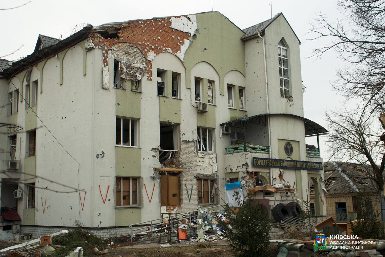 Фото: t.me/kyivoda Бородянку під Києвом майже повністю зруйновано — фото, відео