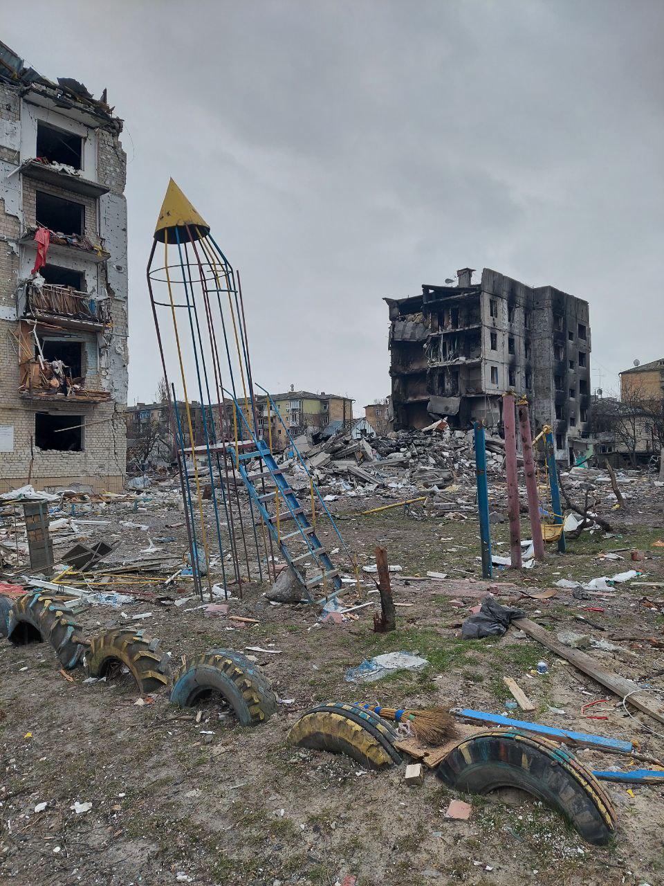 Фото: t.me/steklevko Бородянку під Києвом майже повністю зруйновано — фото, відео
