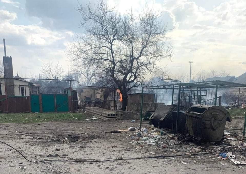 Фото – Сергей Гайдай Глава Луганской ОВА: Враг "воюет" с мирными. Лишает домов, а если что-то уцелело – грабит