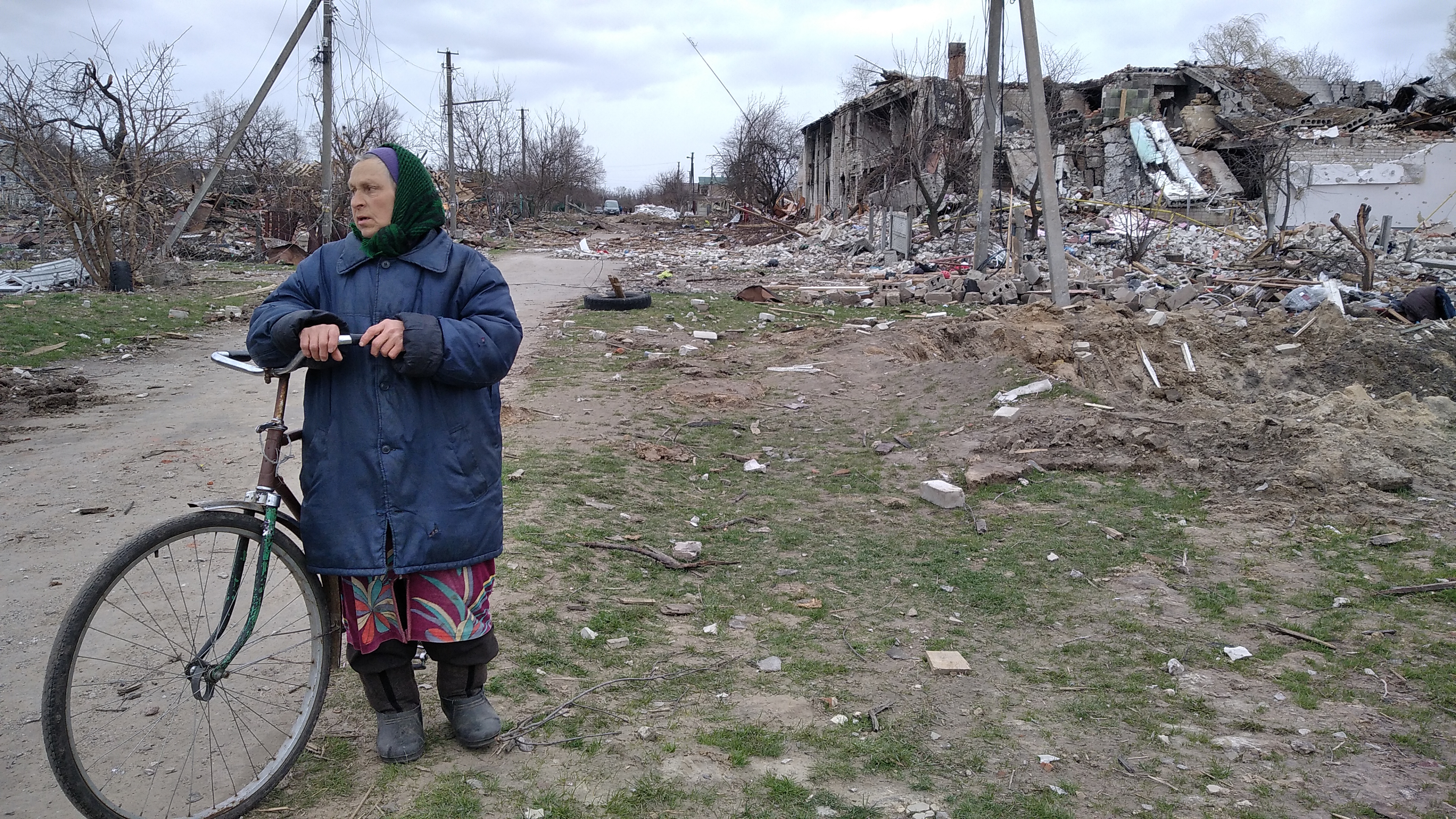 "Обстрелы многоэтажек – просто так были, нагнать страх". Жизнь деблокированного Чернигова
