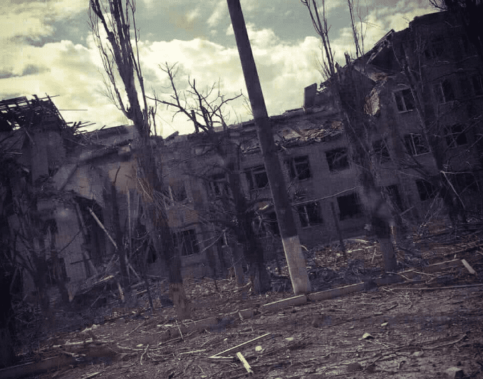 Голова Луганської ОДА: Попасна – суцільна руїна, всіяна трупами окупантів – фото