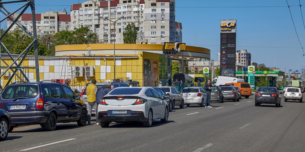Три по €100. Що не так з ідеєю Шмигаля повернути акциз на бензин, дизель і автогаз