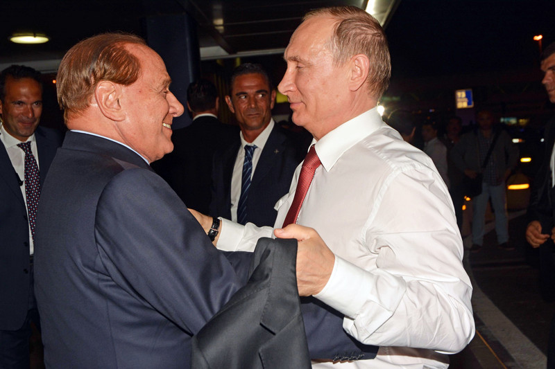 Сільвіо Берлусконі та Володимир Путін, 2015 рік (фото – EPA)