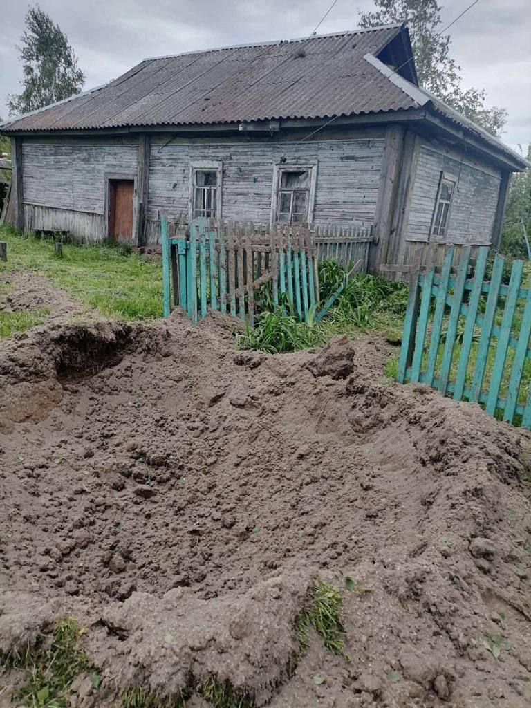 Фото: ДПСУ Ворог майже годину гатив по Сумській області – цілили в інфраструктуру. ДПСУ
