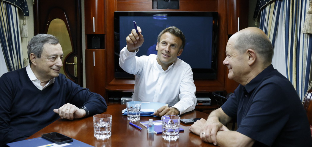 Драги, Шольц и Макрон вместе в украинском поезде. Но украинцы все равно не довольны
