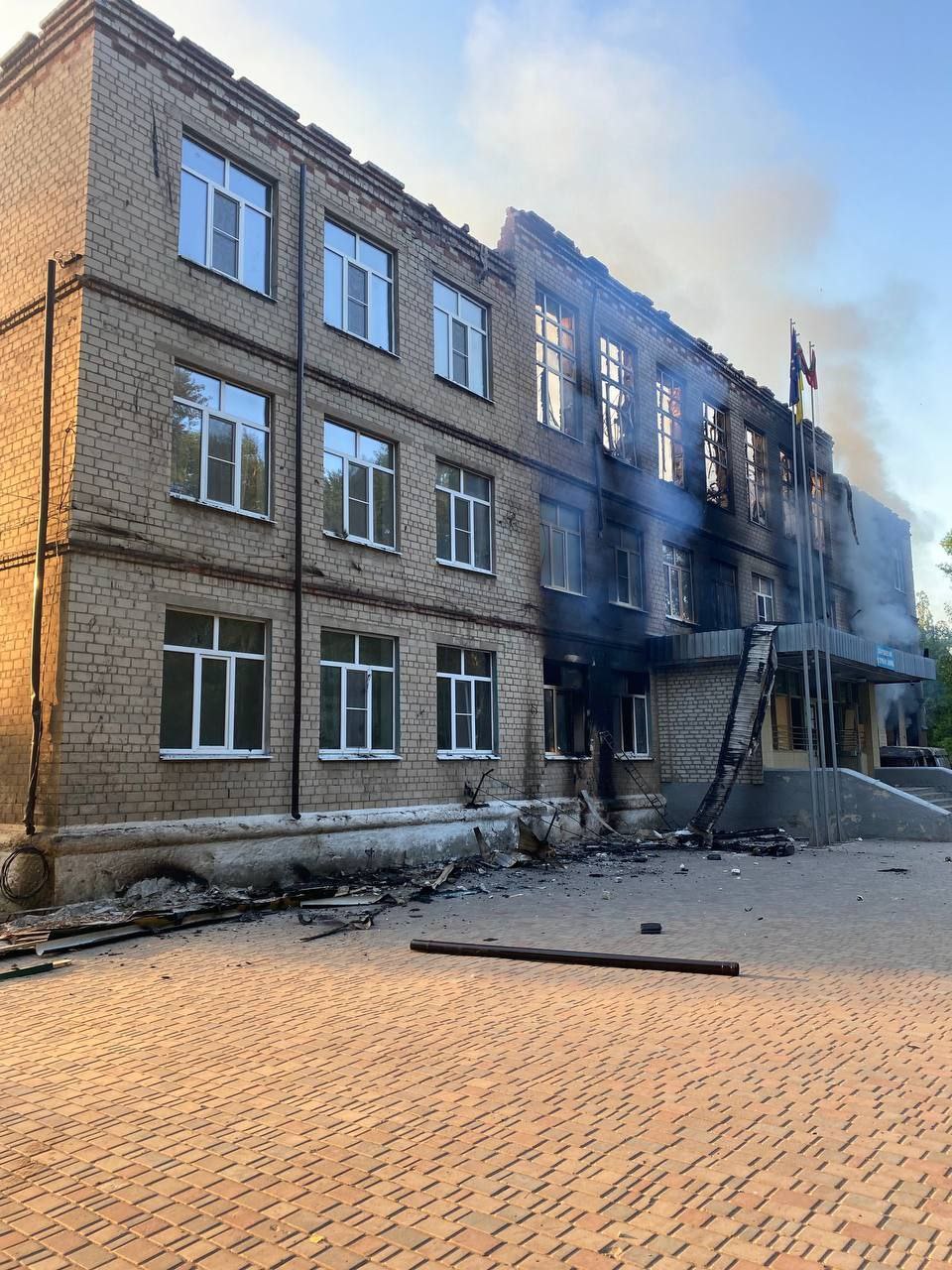 Школа №6 в Авдіївці після удару окупантів (Фото – Telegram Павло Кириленко / Донецька ОДА) Школа №6 в Авдеевке после удара оккупантов (Фото – Telegram Павло Кириленко / Донецька ОДА)
