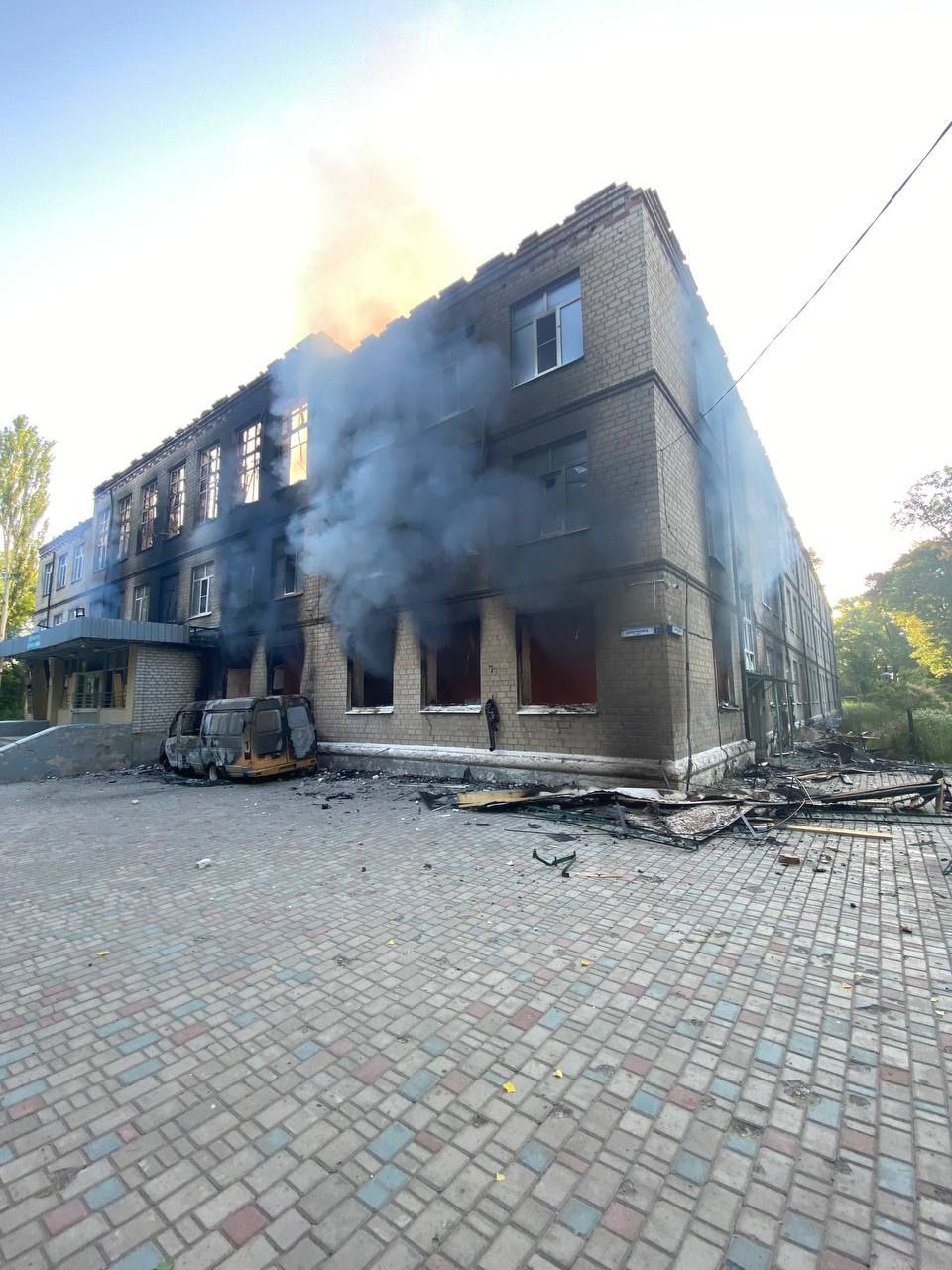Школа №6 в Авдіївці після удару окупантів (Фото – Telegram Павло Кириленко / Донецька ОДА) Школа №6 в Авдеевке после удара оккупантов (Фото – Telegram Павло Кириленко / Донецька ОДА)