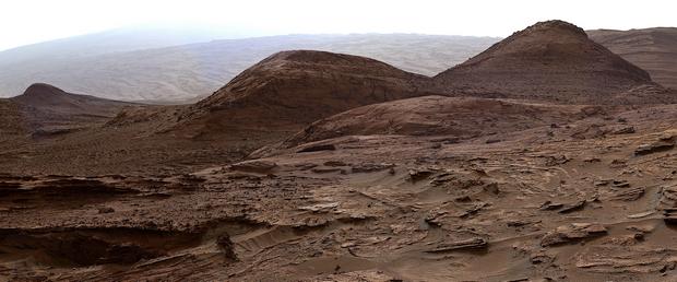 Мини-фрагмент гигантской панорамы Марса (фото – NASA)