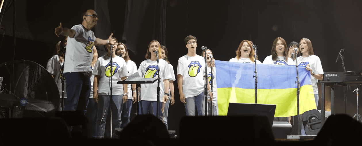 Mick Jagger from Rolling Stones sang with Ukrainian children's choirs Dzvinochok and Vognyk - Ukrainian news, Culture - Apolline Petit