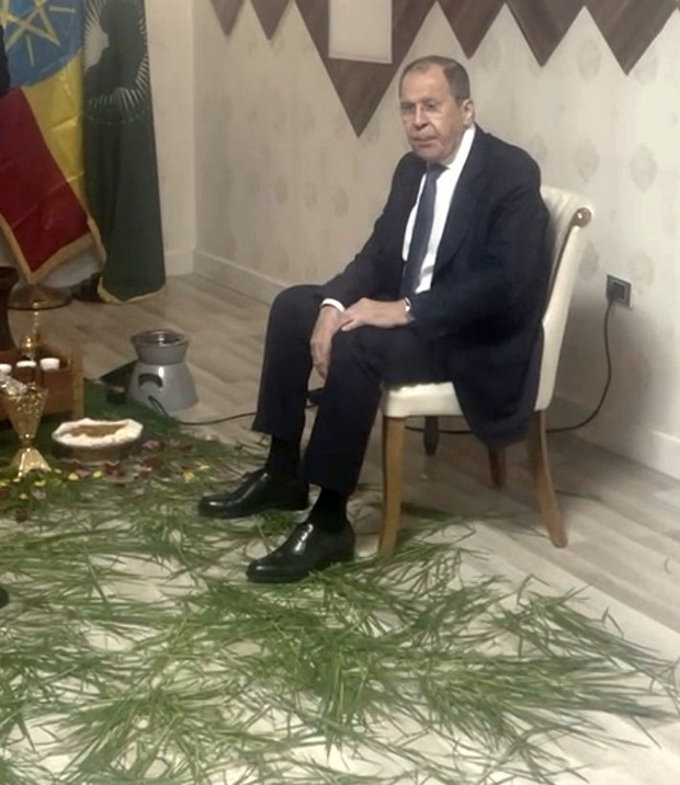 null В Африці можуть, звісно, купувати зерно у Росії, але за порушення санкцій вживемо заходів – посол США