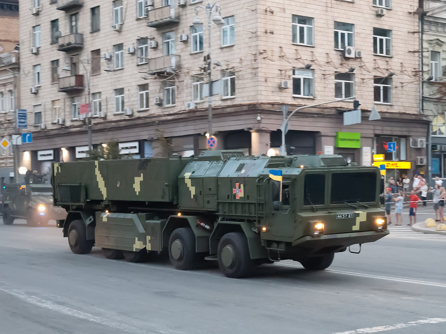 Вибухи в Криму. З якої зброї могли вдарити по авіабазі в Новофедорівці: шість версій