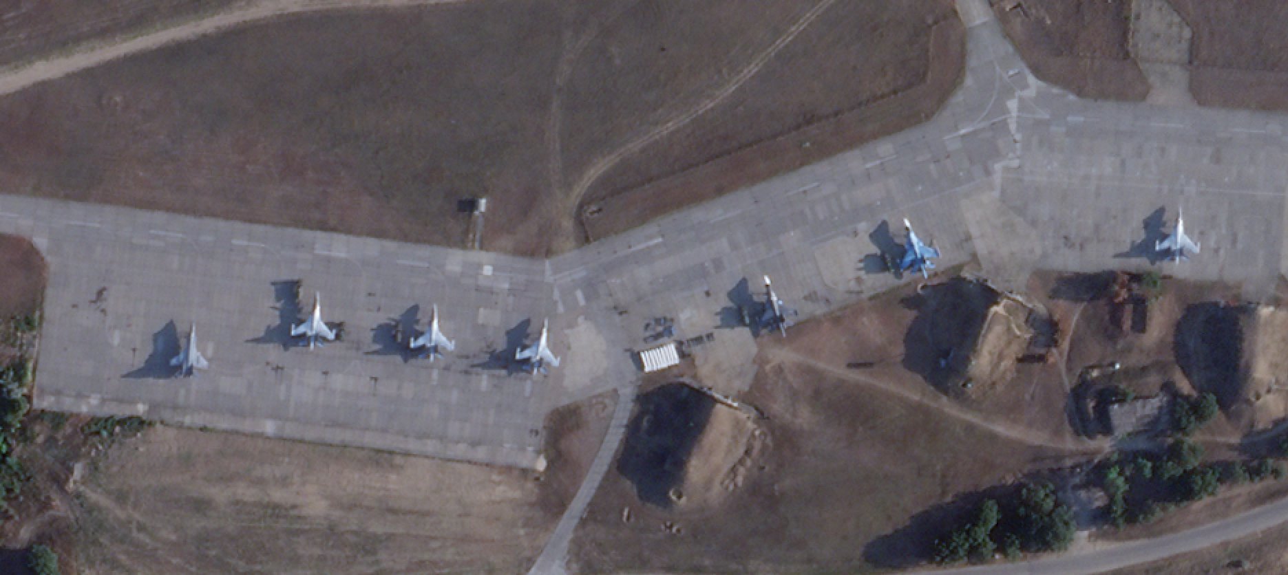 Судячи із супутникових знімків, на аеродромі Бельбек під Севастополем пошкоджень немає