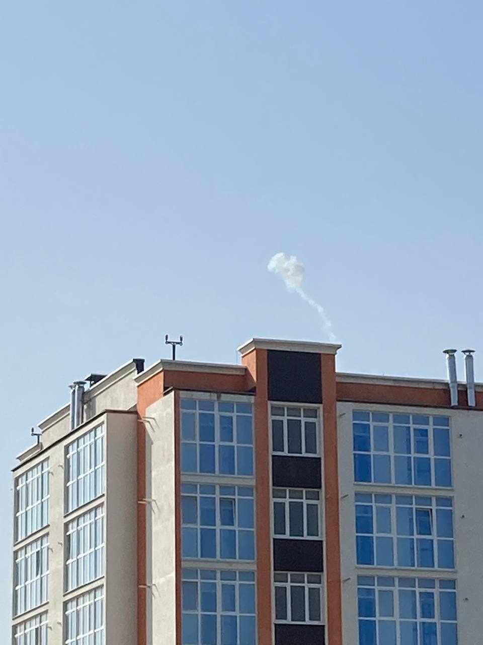 Фото – Telegram ЧП Севастополь Окупанти у Севастополі весь день полюють на БПЛА – відео