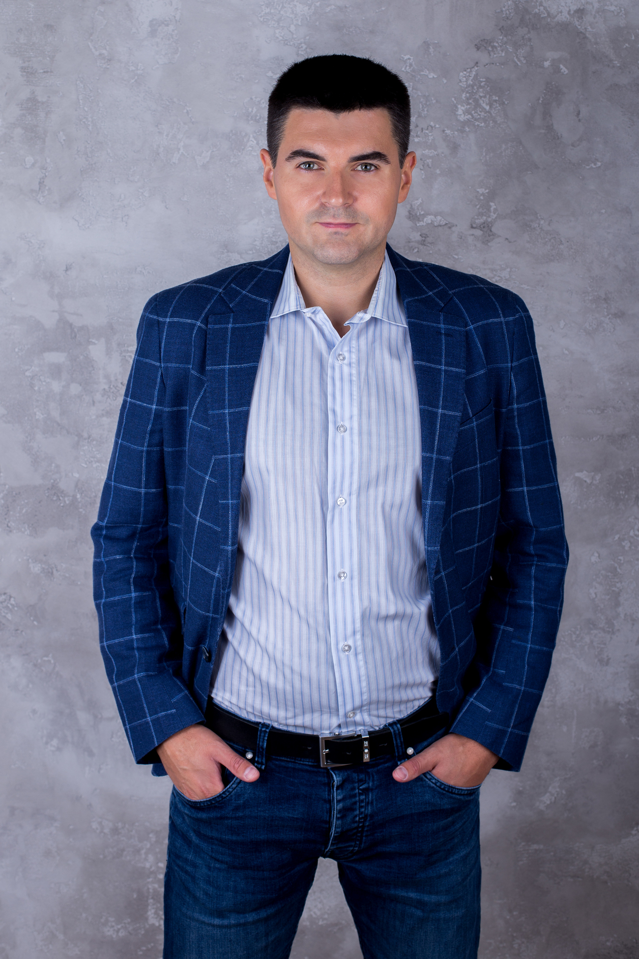 20 автомобилей на передовую, тонны продуктов и лекарств: как WinBoss приближает победу