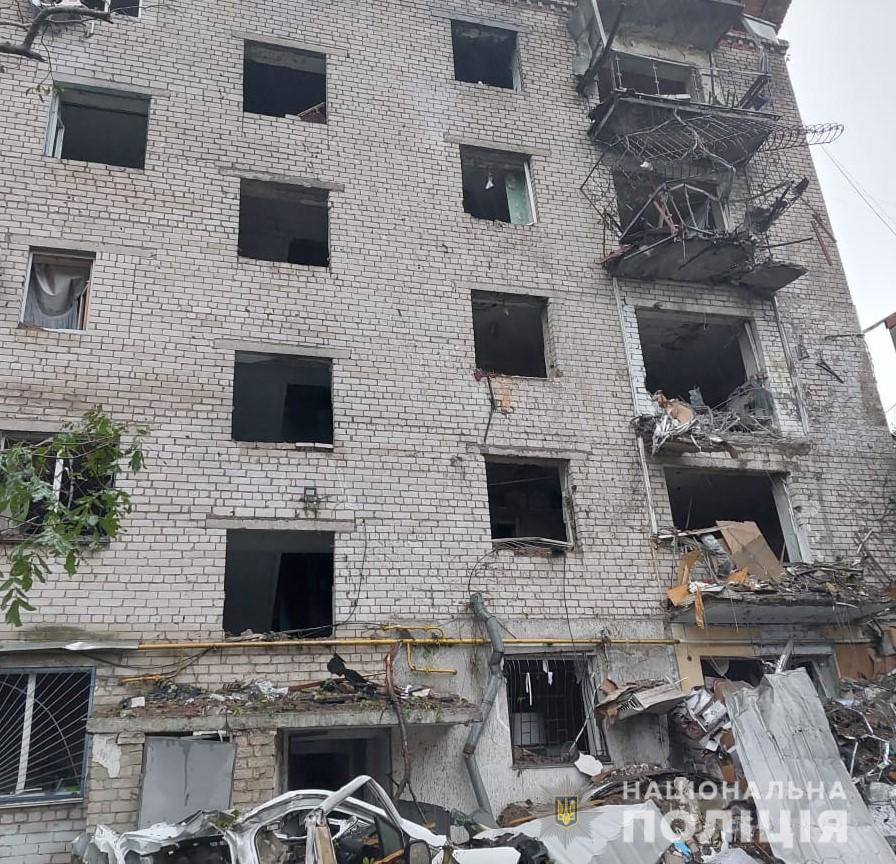 Фото: Національна поліція Миколаїв потрапив під потужний обстріл, дев'ять людей поранені – мер